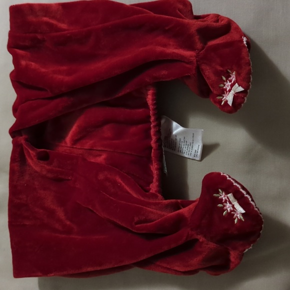 Holiday Red Velvet Baby Outfit from Simply Basics - Picture 6 of 7